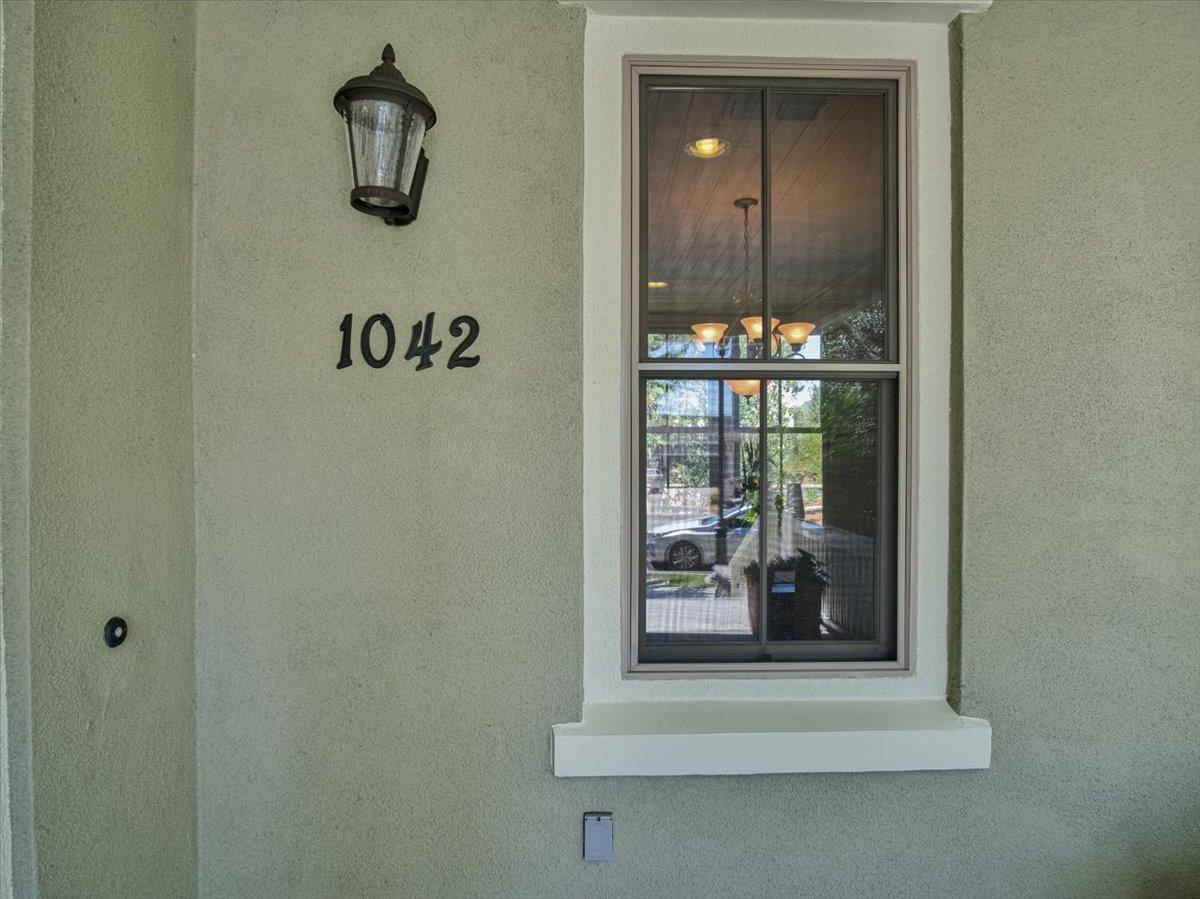 1042 Promenade Street Hercules, CA 94547 - Photo 6 of 60 image of a room that has a glass door and a table