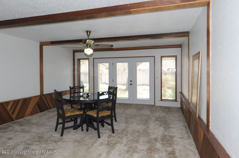 3733 Rutson Drive Amarillo, TX 79109 - Photo 22 of 35 3rd Living Room