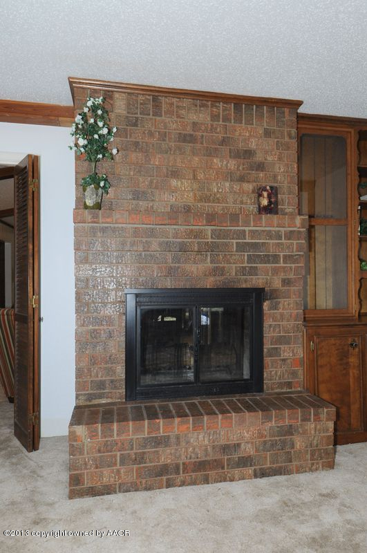 3733 Rutson Drive Amarillo, TX 79109 - Photo 25 of 35 Fireplace