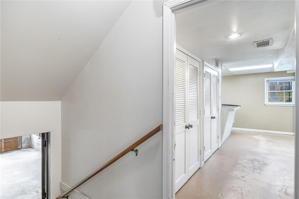 2738 Rainbow Ridge Road Decatur, GA 30034 - Photo 36 of 47 a view of a hallway with a white walls