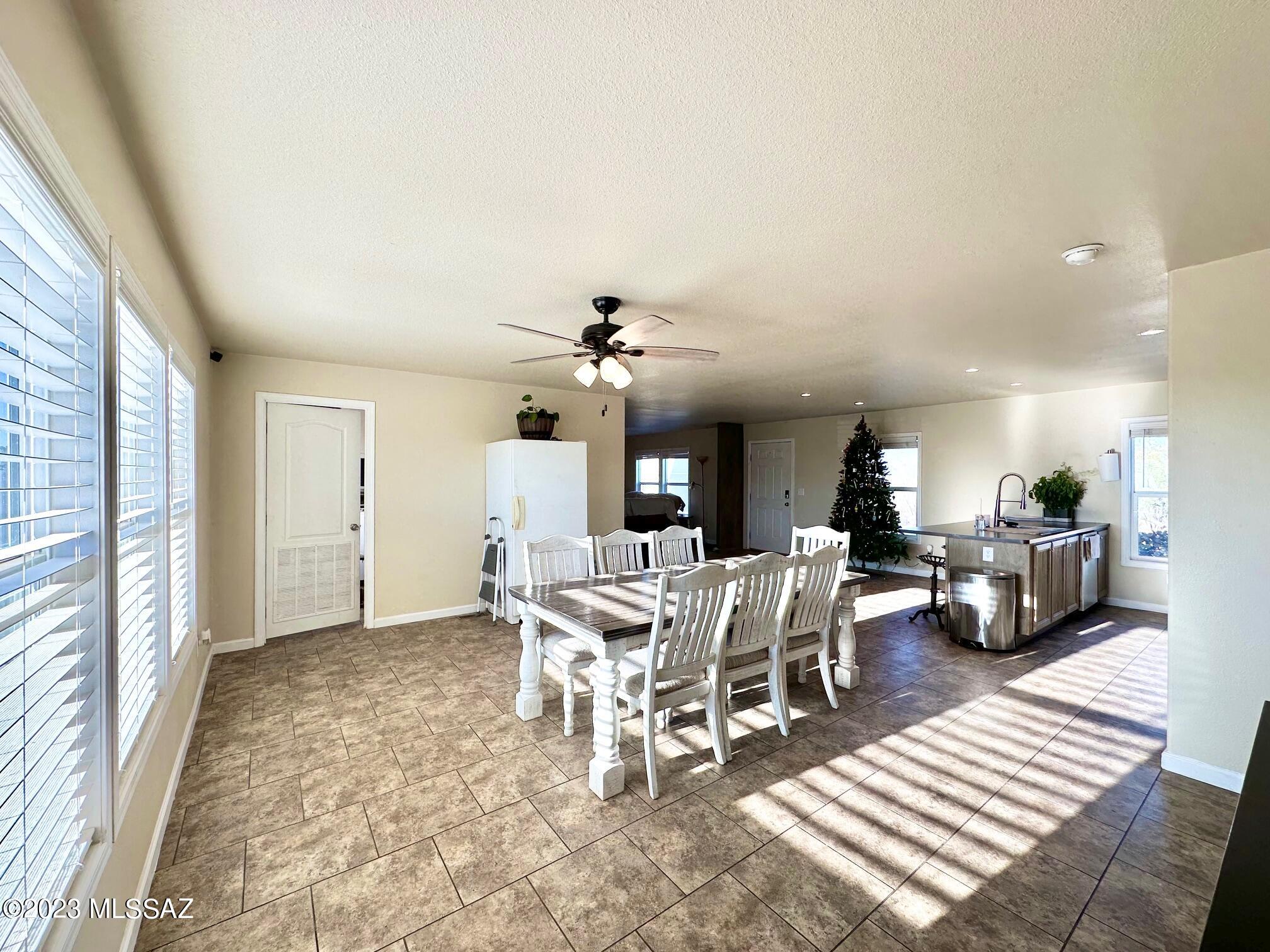 13295 South Hunting Dog Road Vail, AZ 85641 - Photo 16 of 39