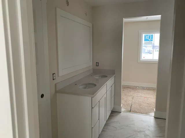 $479,900 | 15760 Norwalk Road, Grand Haven, MI 49417