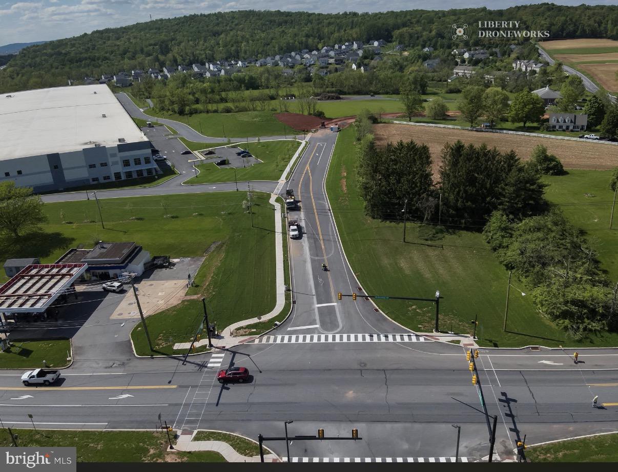 20 Hill Road Denver, PA 17517 - Photo 2 of 26 New Lighted Intersection