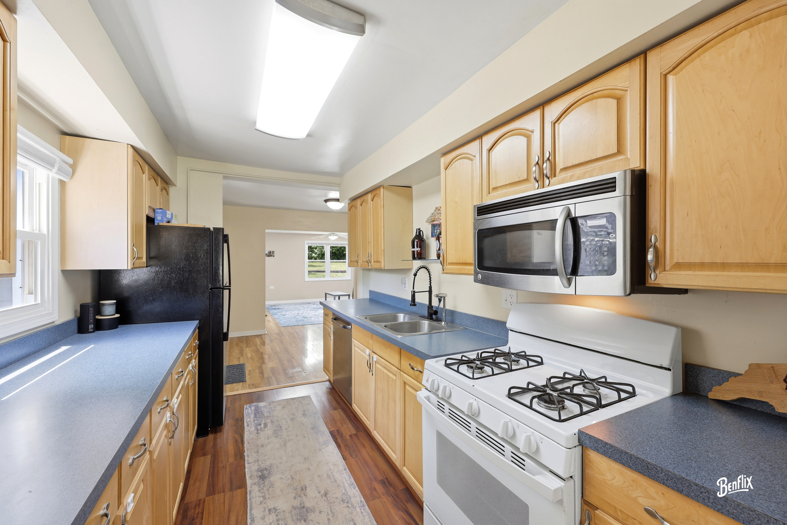 32988 North Meadow Road Grayslake, IL 60030 - Photo 2 of 16