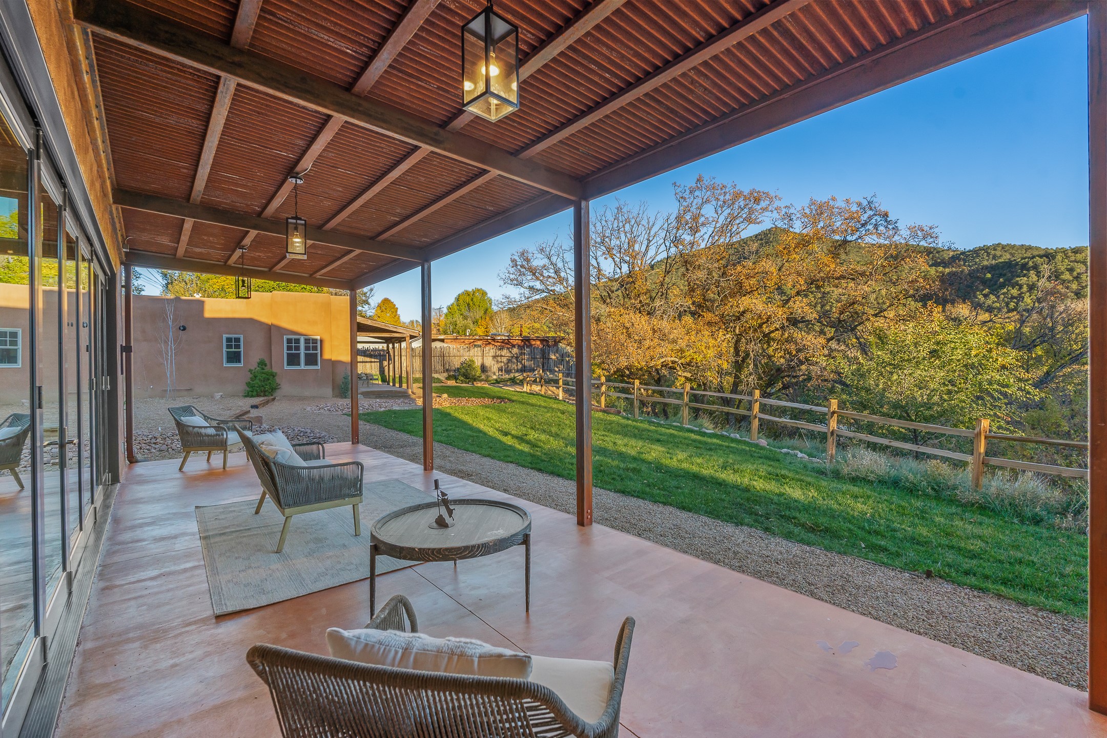 1612 Cerro Gordo Road Santa Fe, NM 87501 - Photo 6 of 59