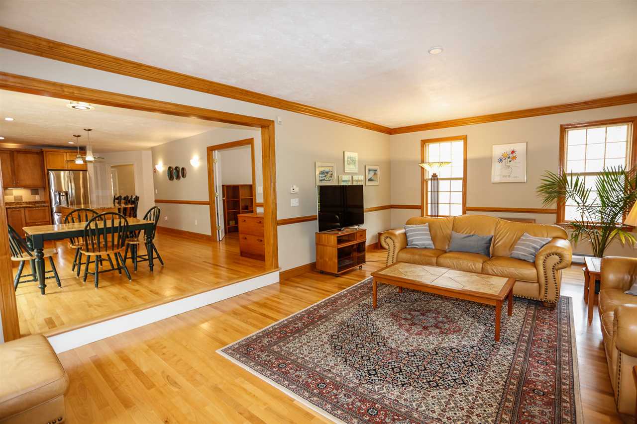 39 Justin Lane Rochester, NH 03839 - Photo 17 of 40