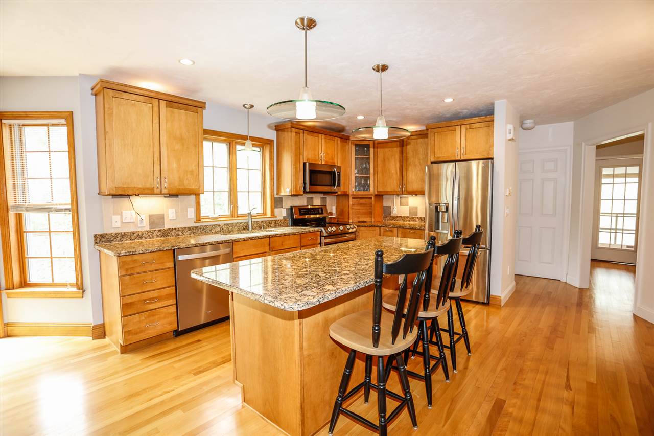 39 Justin Lane Rochester, NH 03839 - Photo 9 of 40