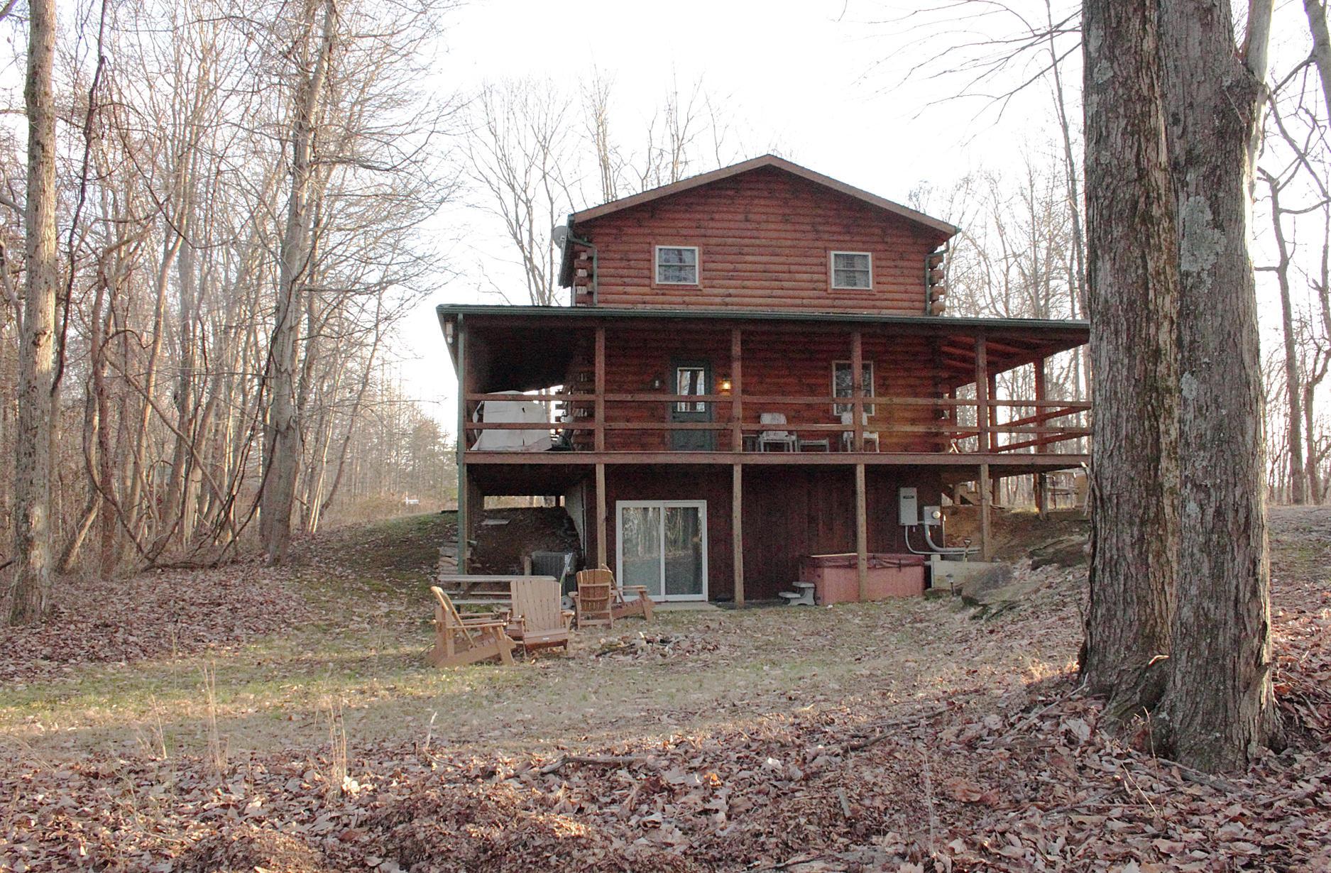 11692 Woodland Ridge Road Rockbridge, OH 43149 - Photo 3 of 40 Gallery Image 3