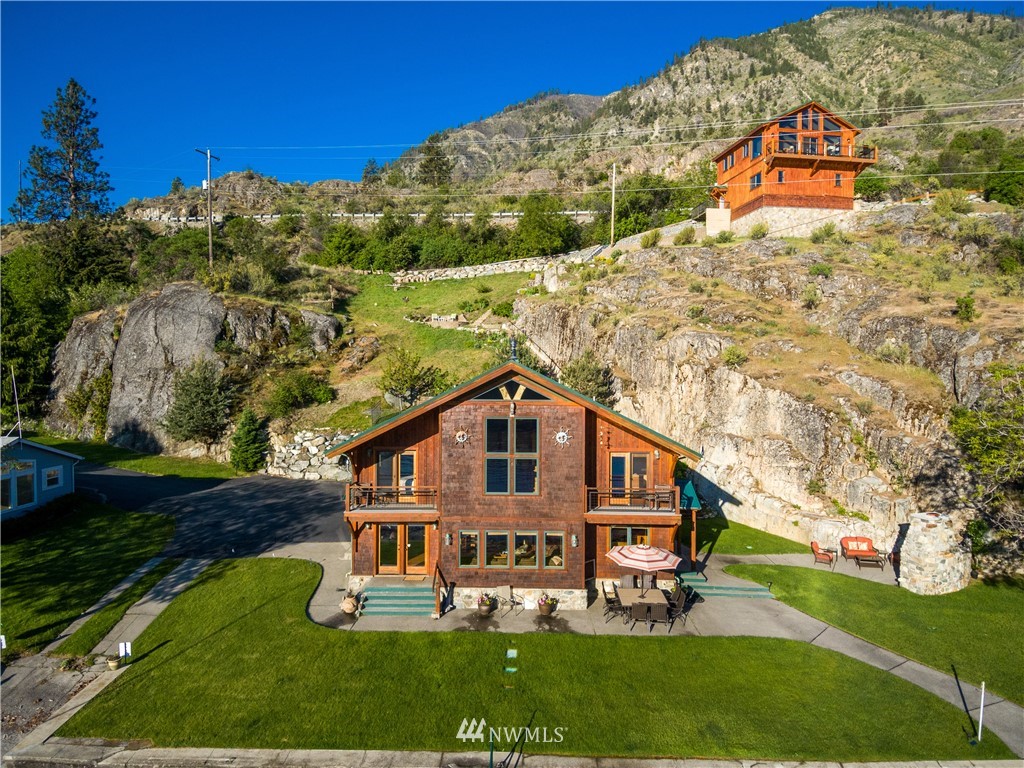 16048 South Lakeshore Road Chelan, WA 98816 - Photo 1 of 25 Gallery Image 1