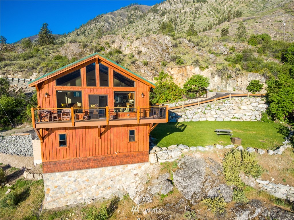 16048 South Lakeshore Road Chelan, WA 98816 - Photo 16 of 25 Gallery Image 16