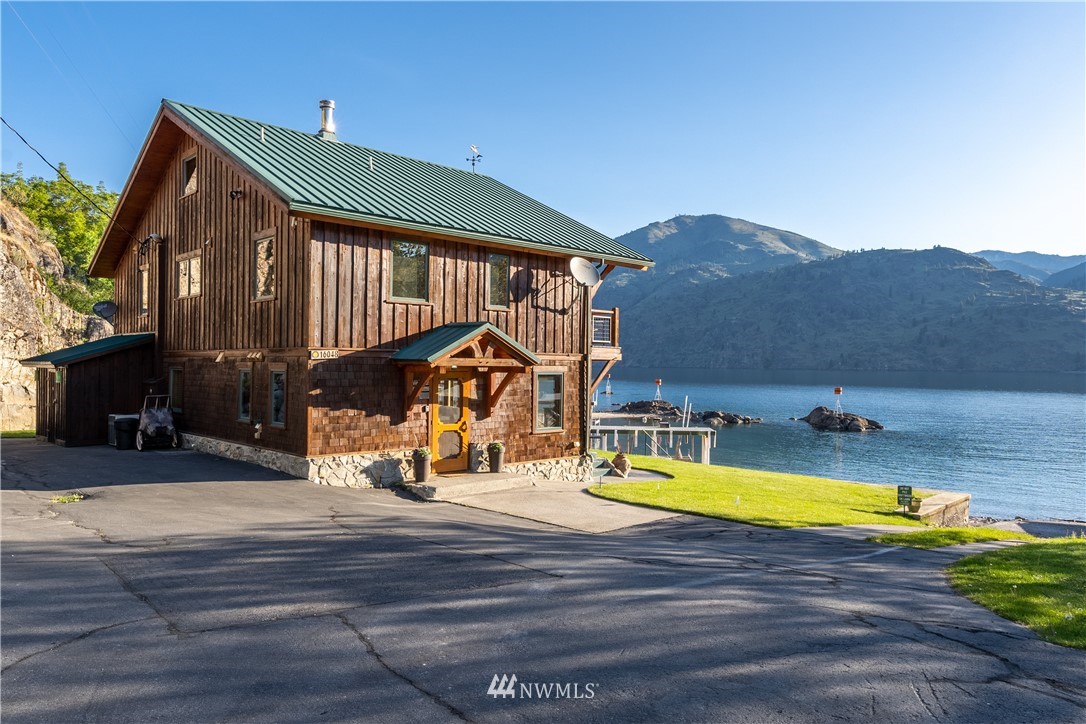 16048 South Lakeshore Road Chelan, WA 98816 - Photo 4 of 25 Gallery Image 4