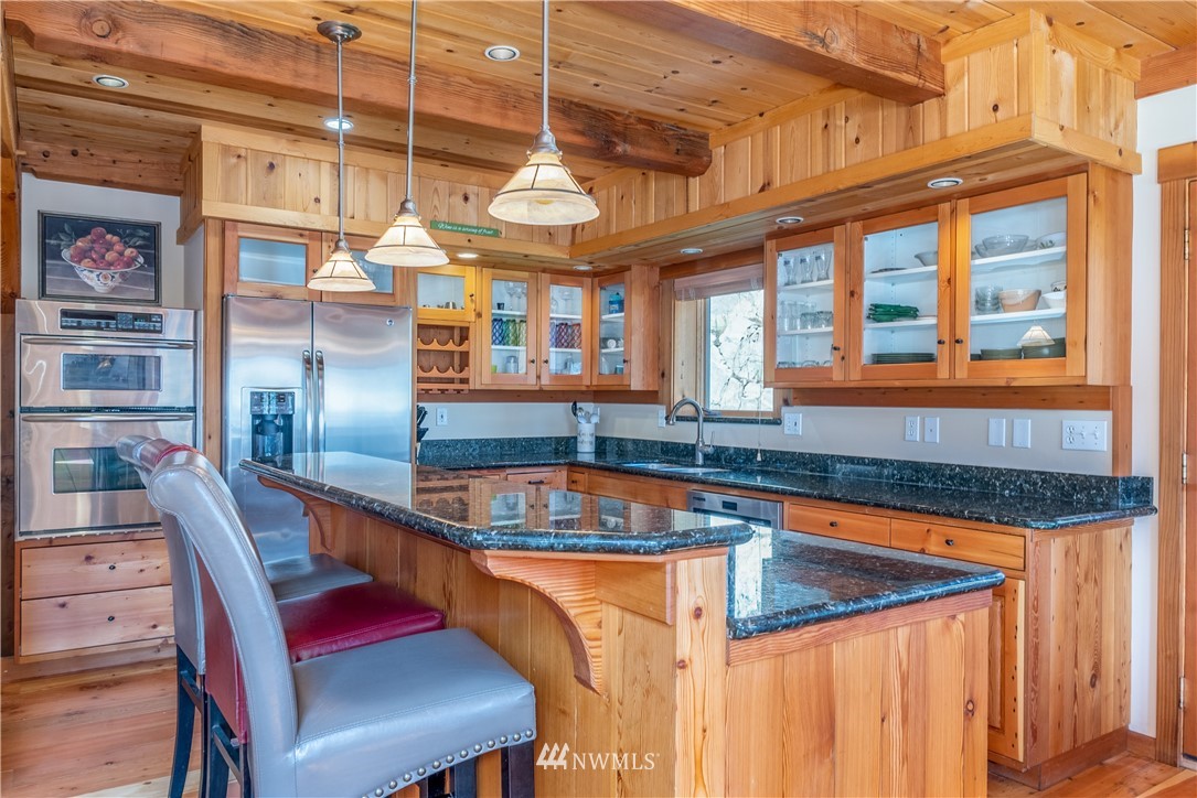 16048 South Lakeshore Road Chelan, WA 98816 - Photo 7 of 25 Gallery Image 7