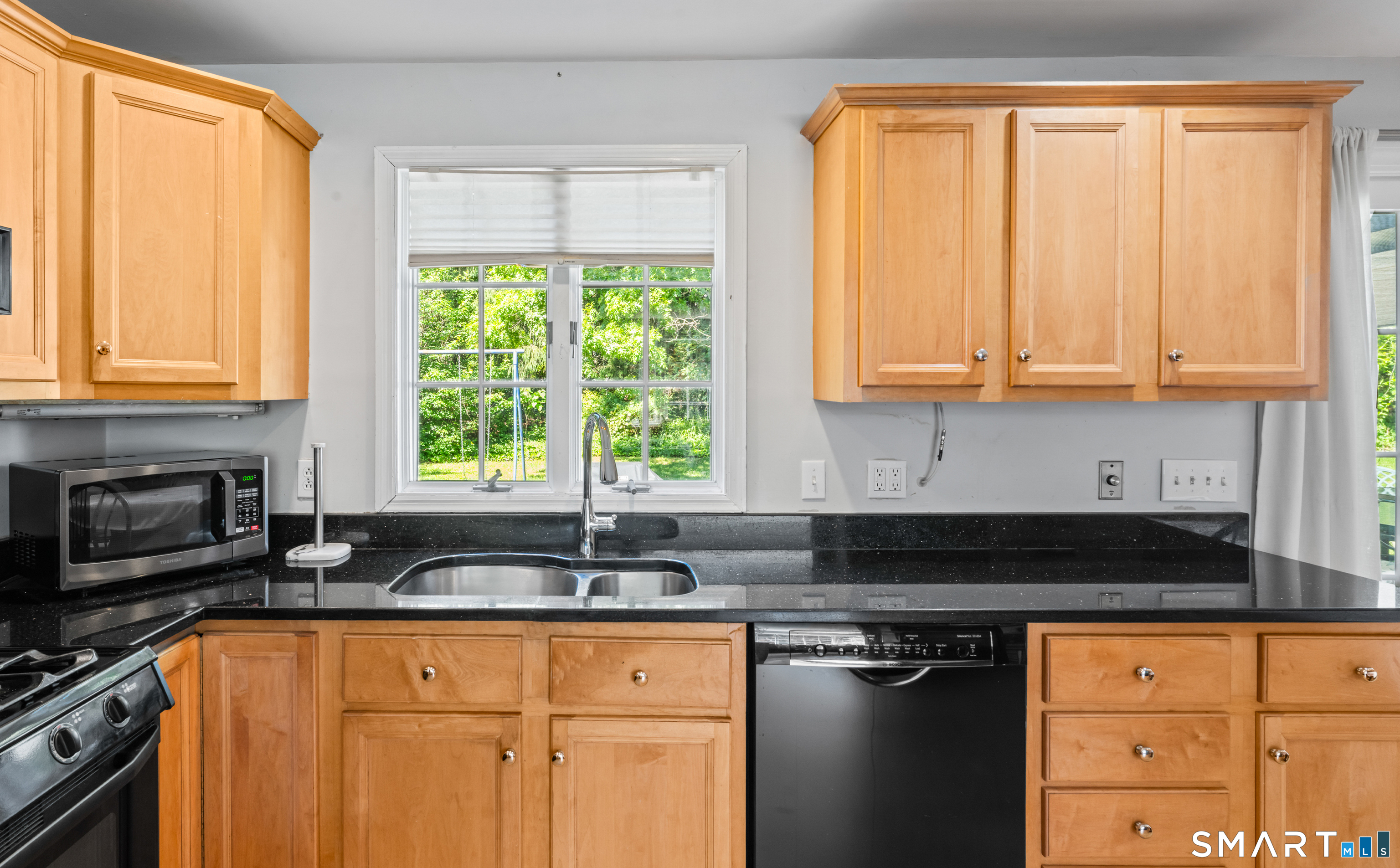 36 Dairy Farm Road Norwalk, CT 06851 - Photo 18 of 40