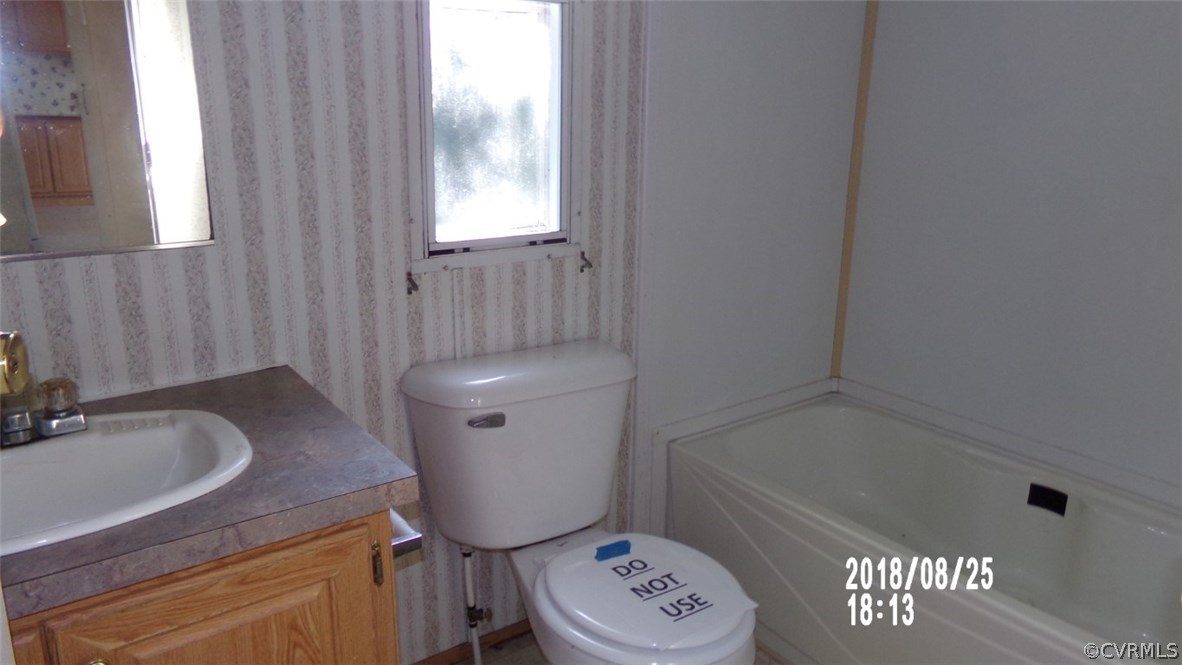 620 Roundabout Road Newtown, VA 23126 - Photo 12 of 18