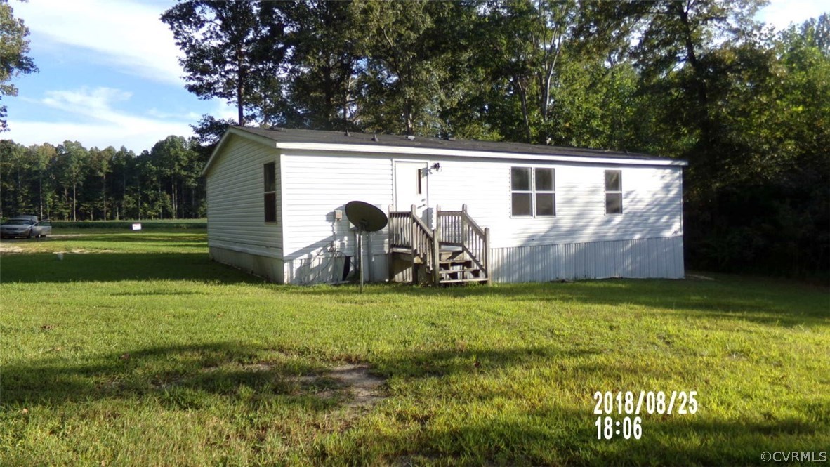 620 Roundabout Road Newtown, VA 23126 - Photo 4 of 18