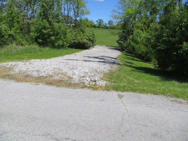 690 Ninevah Road Frankfort, KY 40601 - Photo 13 of 14 IMG_2976