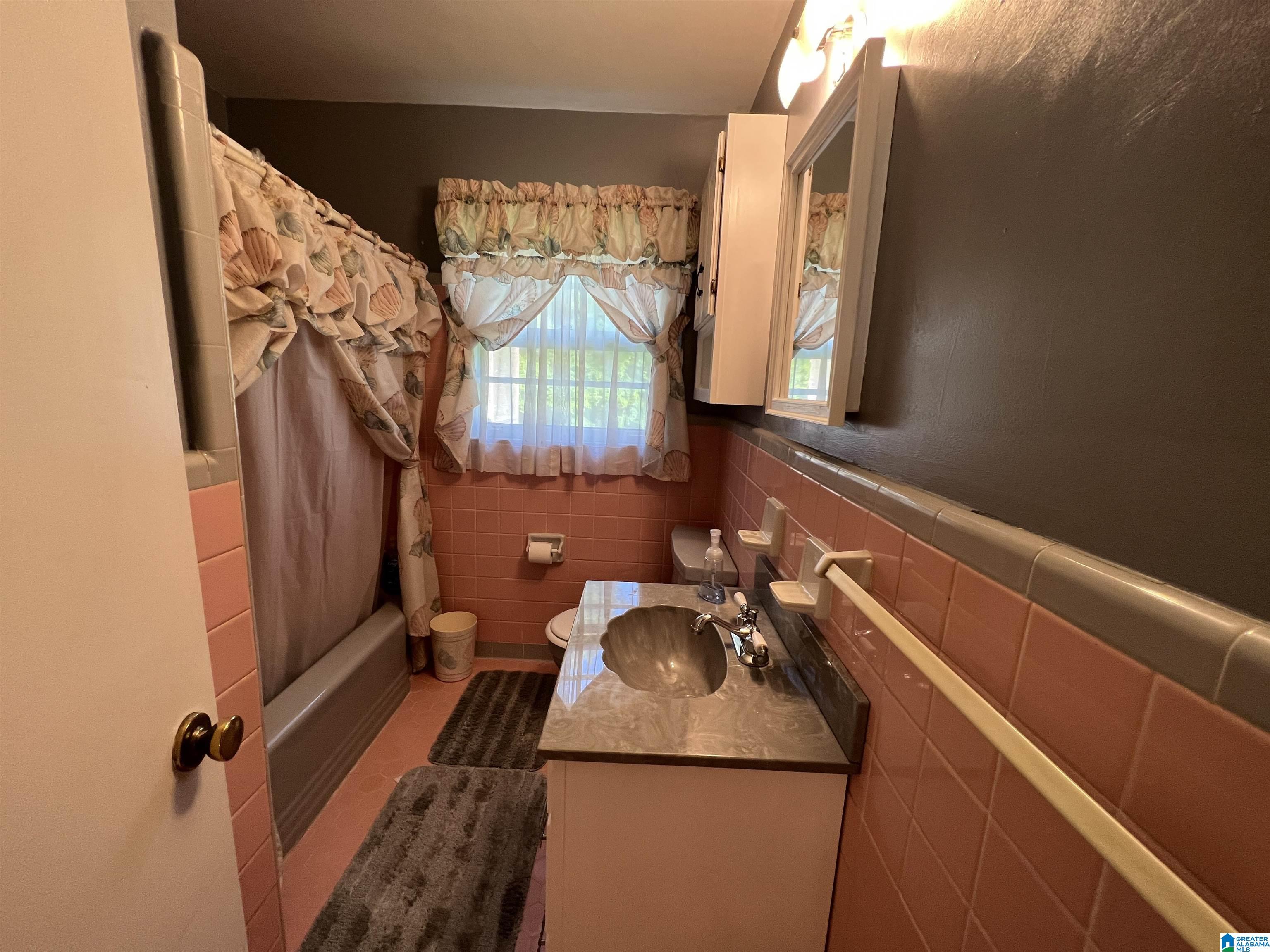 549 Camellia Road Birmingham, AL 35215 - Photo 14 of 30