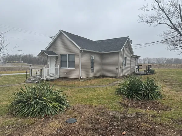$65,000 | 319 Missouri Street, Atwood, IL 61913