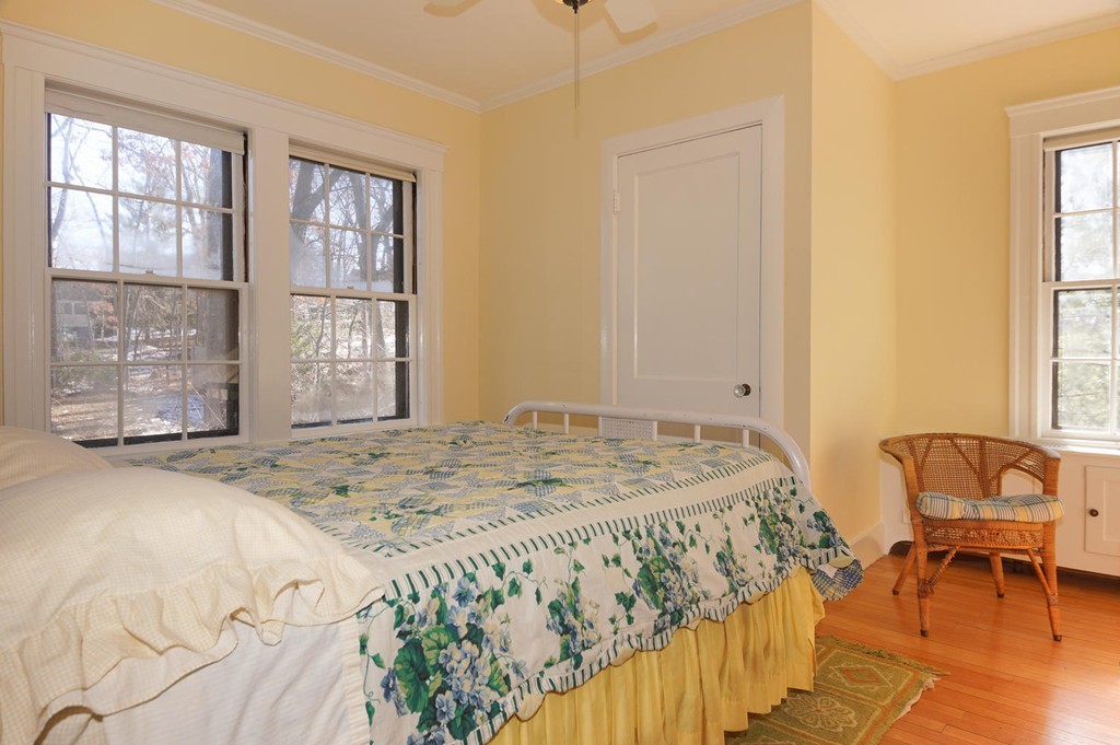 39 Woodside Road Winchester, MA 01890 - Photo 12 of 17 Gallery Image 12