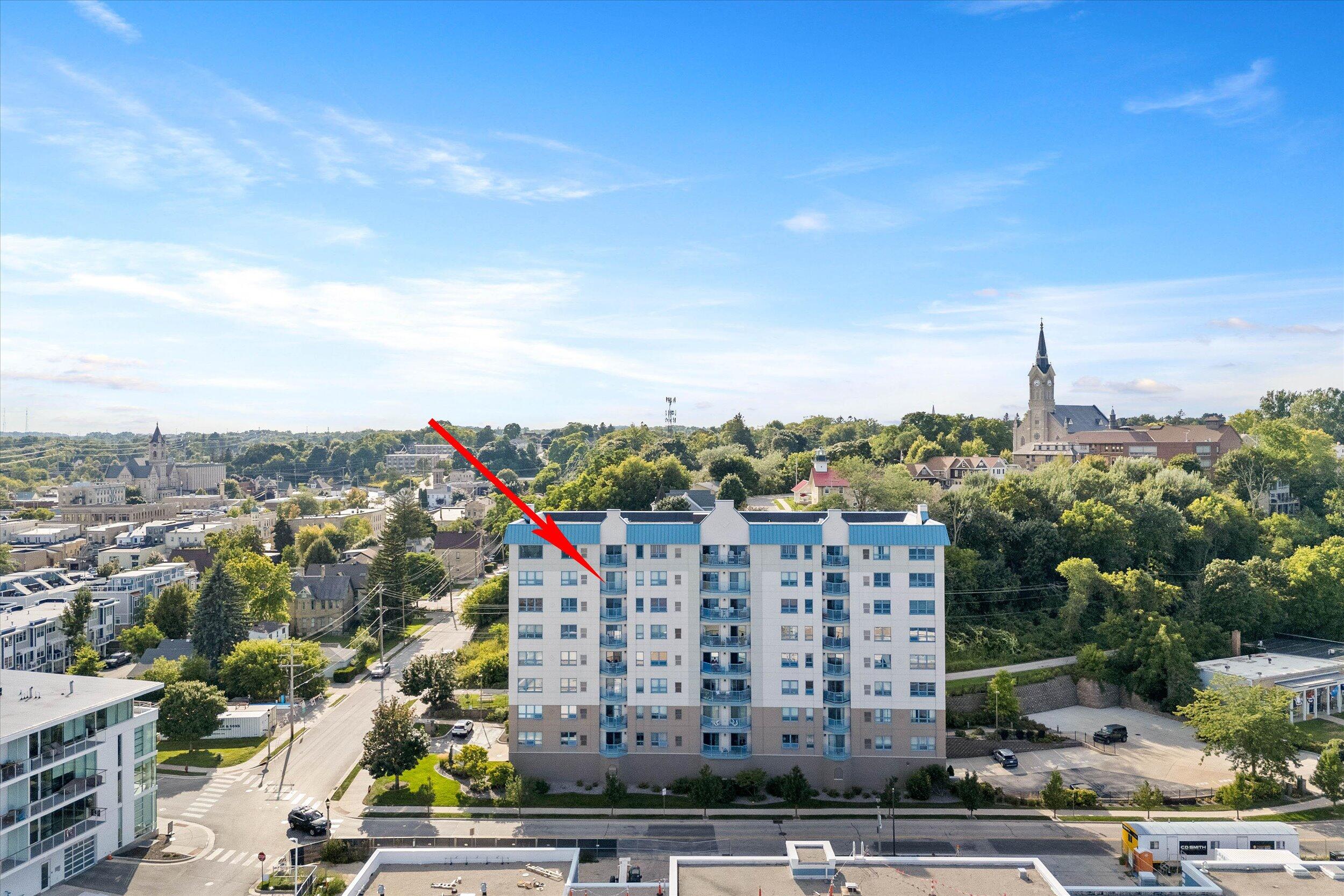 415 Lake Street, Unit 701 Port Washington, WI 53074 - Photo 13 of 16 13-Exterior 701