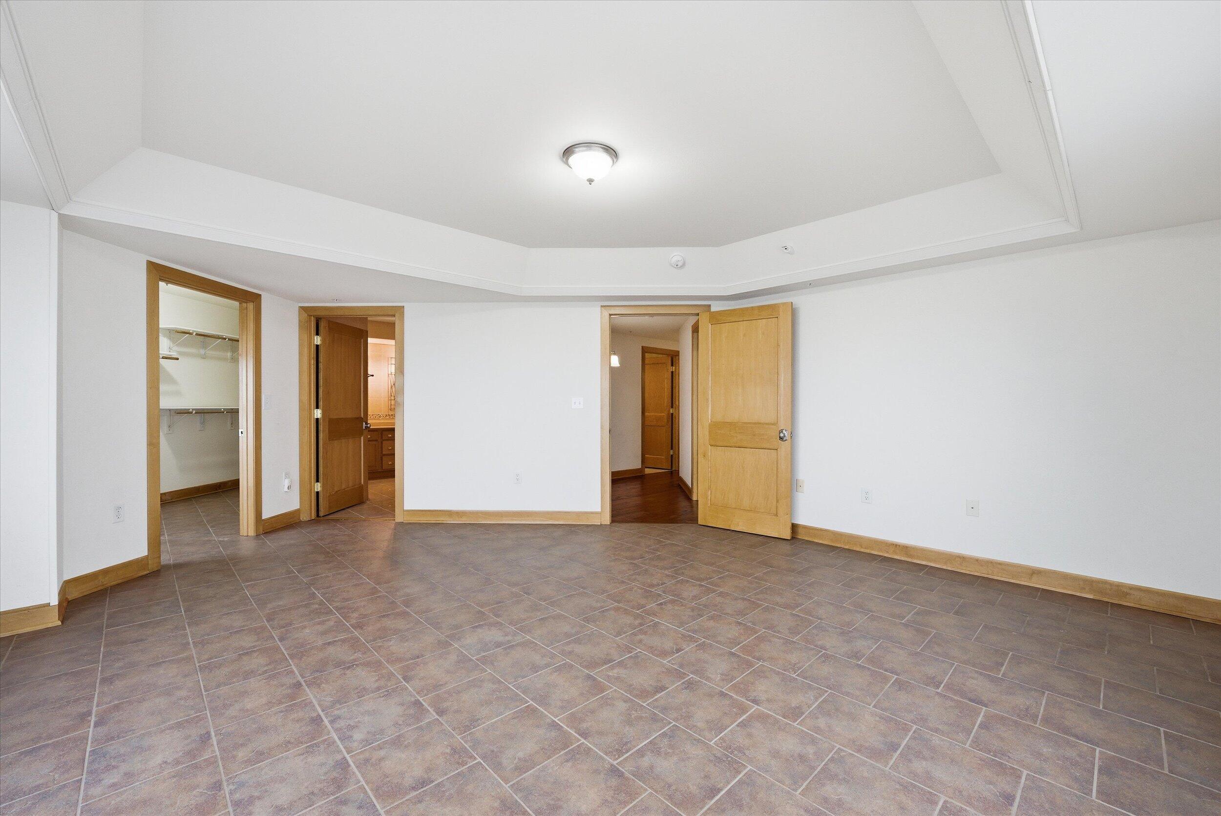 415 Lake Street, Unit 701 Port Washington, WI 53074 - Photo 18 of 31 Primary Bedroom