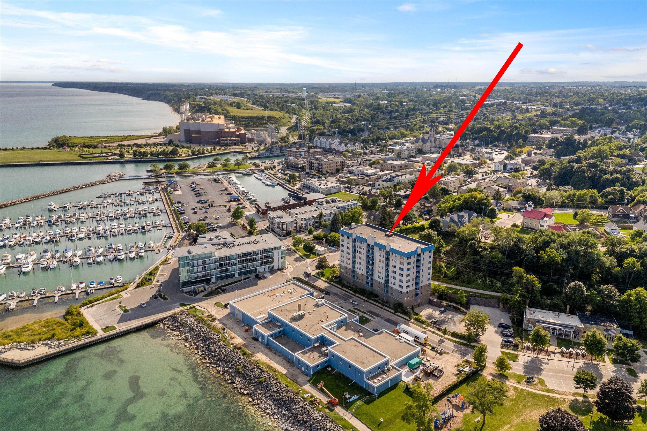 415 Lake Street, Unit 701 Port Washington, WI 53074 - Photo 30 of 31 27-Aerial