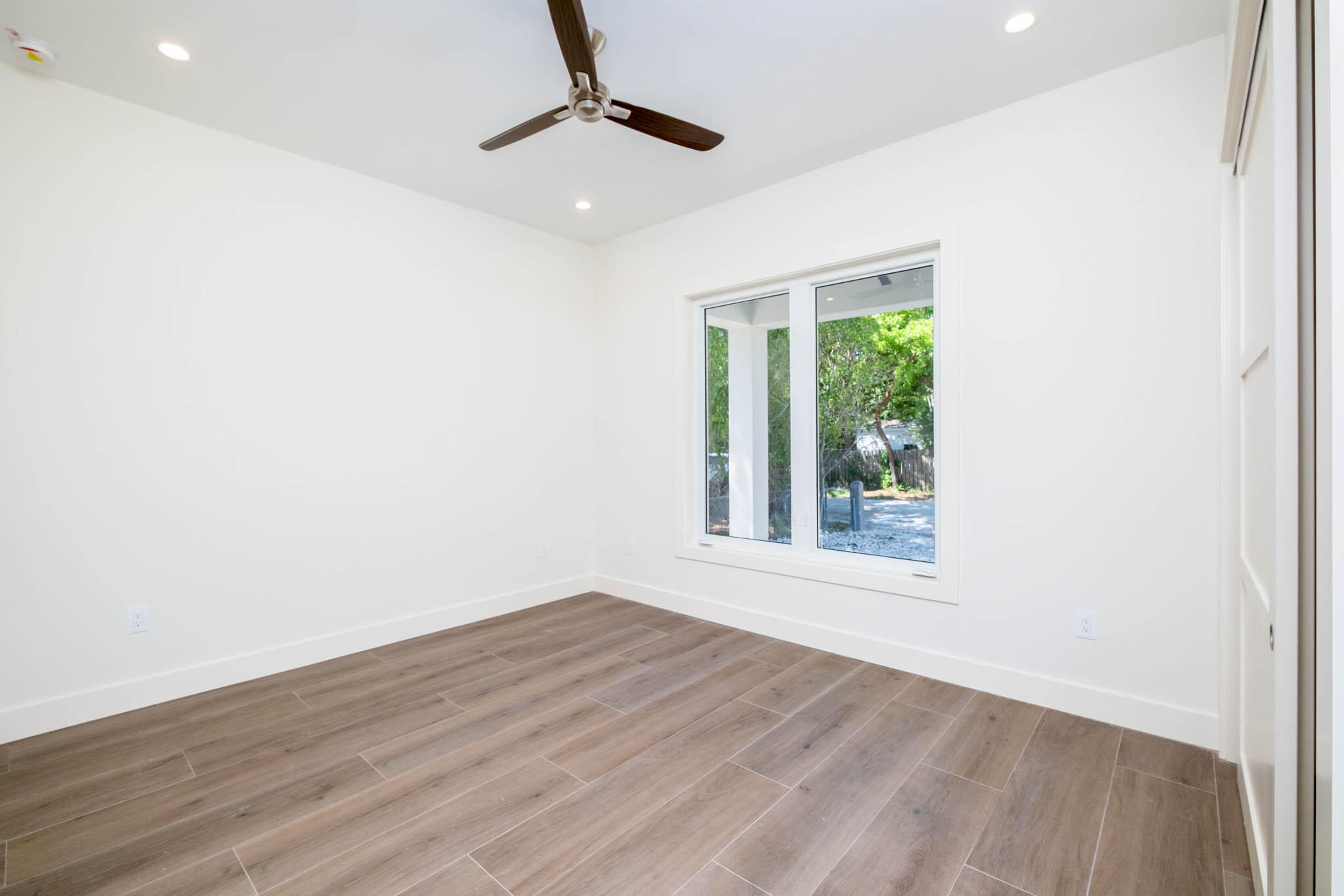 36 Park Road Islamorada, FL 33036 - Photo 18 of 40 2nd Bedroom