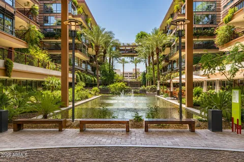 $525,000 | 7161 East Rancho Vista Drive, Unit 2008, Scottsdale, AZ 85251