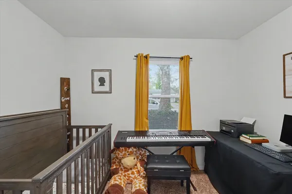 $169,900 | 2405 Lawndale Drive, Champaign, IL 61821