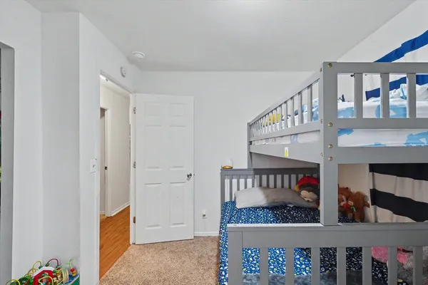 $169,900 | 2405 Lawndale Drive, Champaign, IL 61821