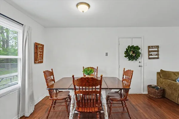 $169,900 | 2405 Lawndale Drive, Champaign, IL 61821