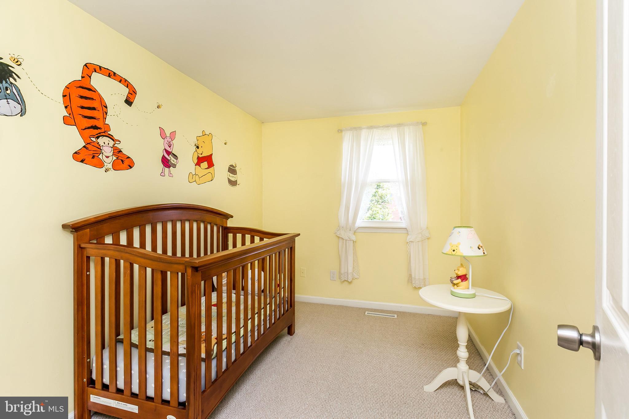 5652 Chelwynd Road Halethorpe, MD 21227 - Photo 20 of 35 3rd bedroom