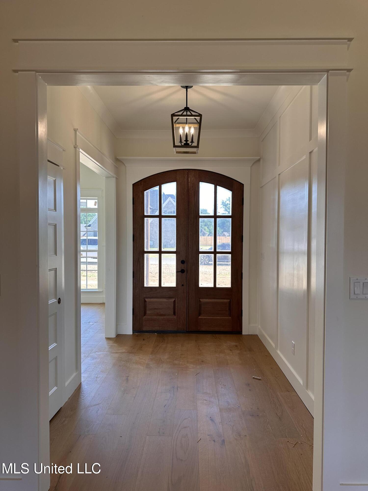 4391 Brooke Drive Nesbit, MS 38651 - Photo 6 of 27 Foyer