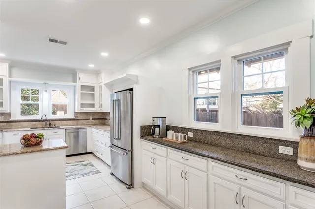 $660,000 | 1204 Virginia Place, Fort Worth, TX 76107