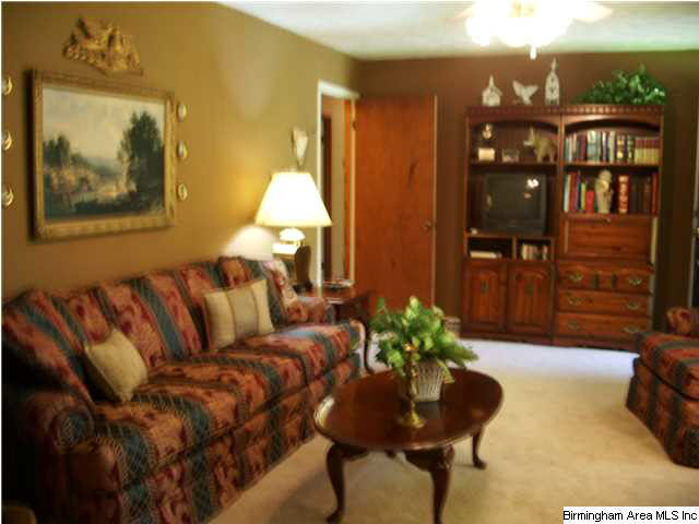 424 Jennings Road Sylacauga, AL 35151 - Photo 5 of 10