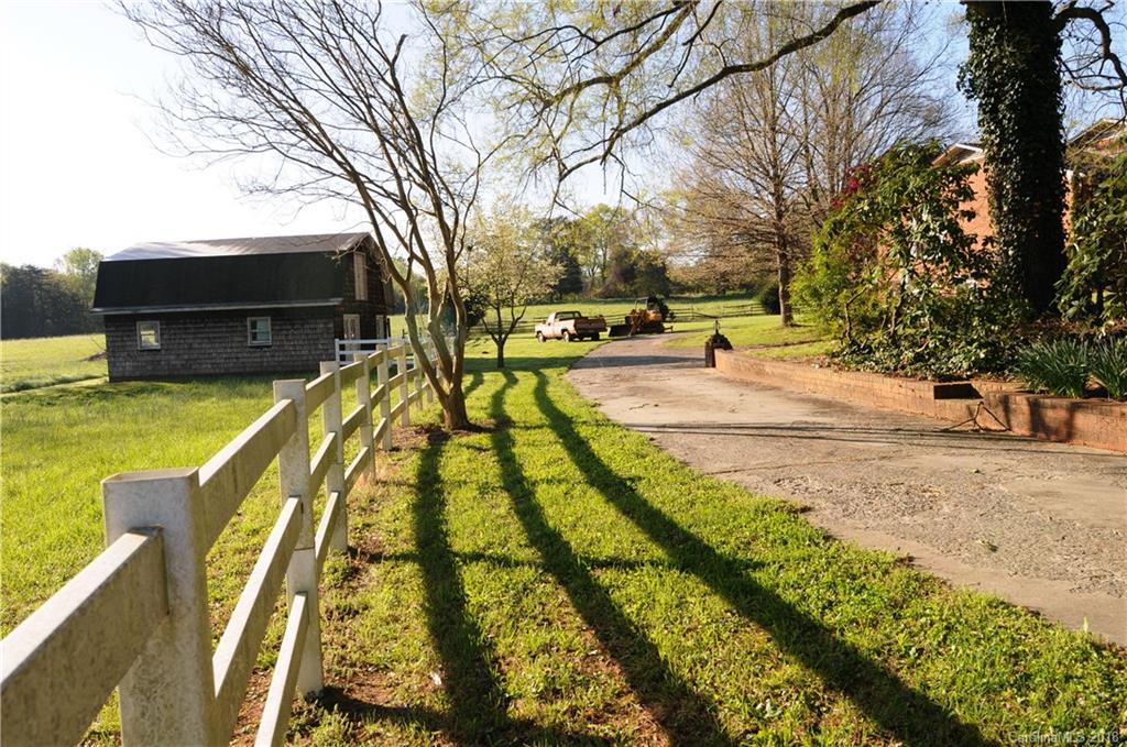 3262 Sigmon Dairy Road Newton, NC 28658 - Photo 2 of 23 Gallery Image 2