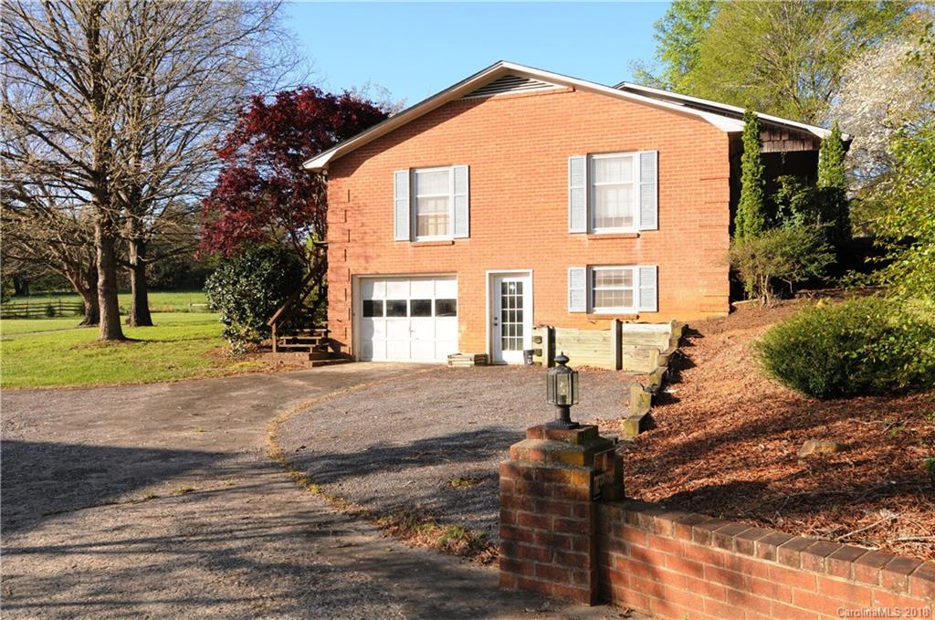 3262 Sigmon Dairy Road Newton, NC 28658 - Photo 3 of 23 Gallery Image 3