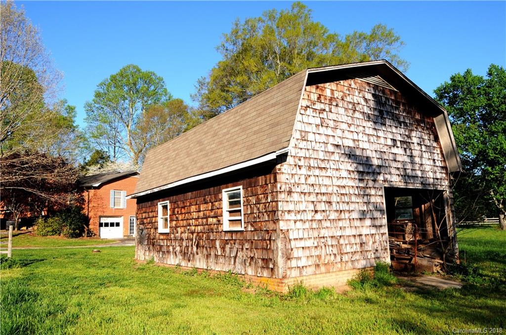 3262 Sigmon Dairy Road Newton, NC 28658 - Photo 6 of 23 Gallery Image 6