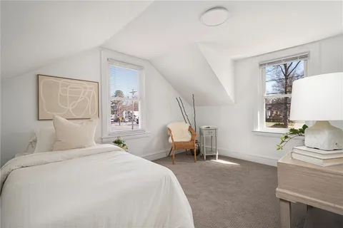 $499,000 | 292 Sowams Road, Barrington, RI 02806