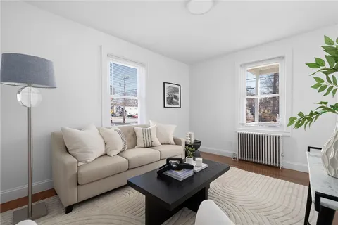 $499,000 | 292 Sowams Road, Barrington, RI 02806