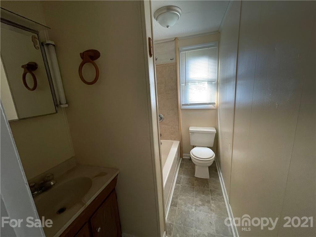 3315 Sheely Road Lenoir, NC 28645 - Photo 3 of 15 Gallery Image 3