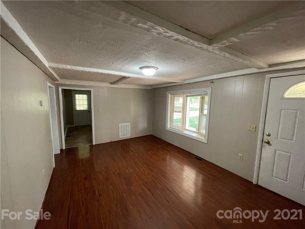 3315 Sheely Road Lenoir, NC 28645 - Photo 7 of 15 Gallery Image 7