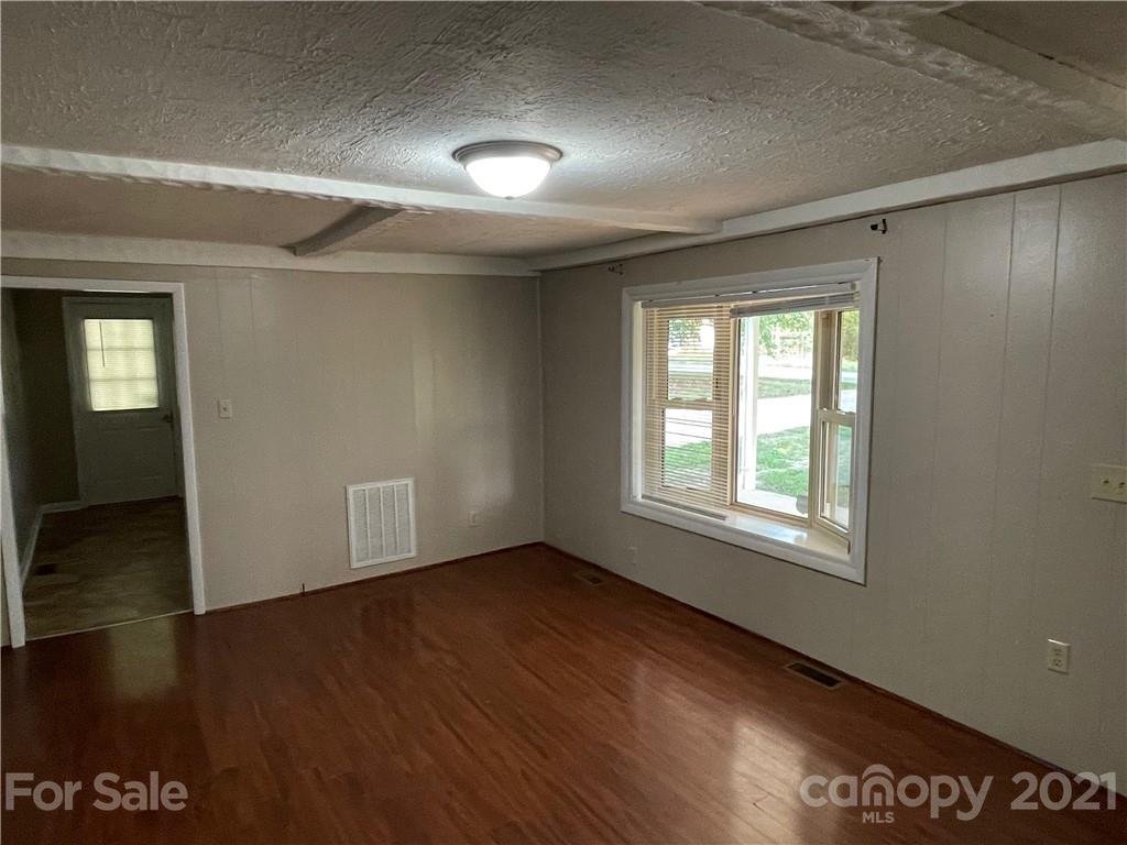 3315 Sheely Road Lenoir, NC 28645 - Photo 8 of 15 Gallery Image 8