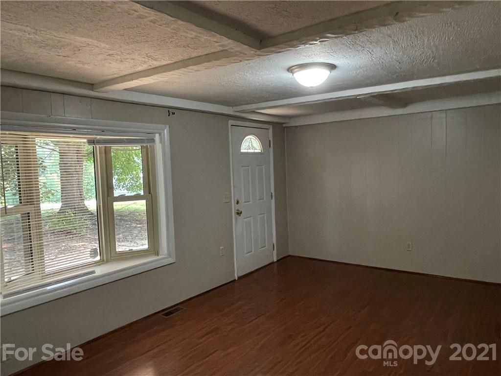 3315 Sheely Road Lenoir, NC 28645 - Photo 10 of 15 Gallery Image 10