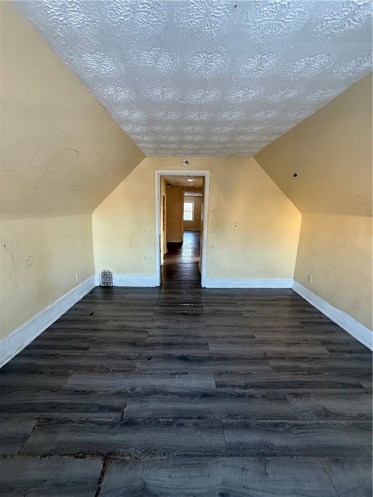 9 Hoeltzer Street Rochester, NY 14605 - Photo 8 of 19