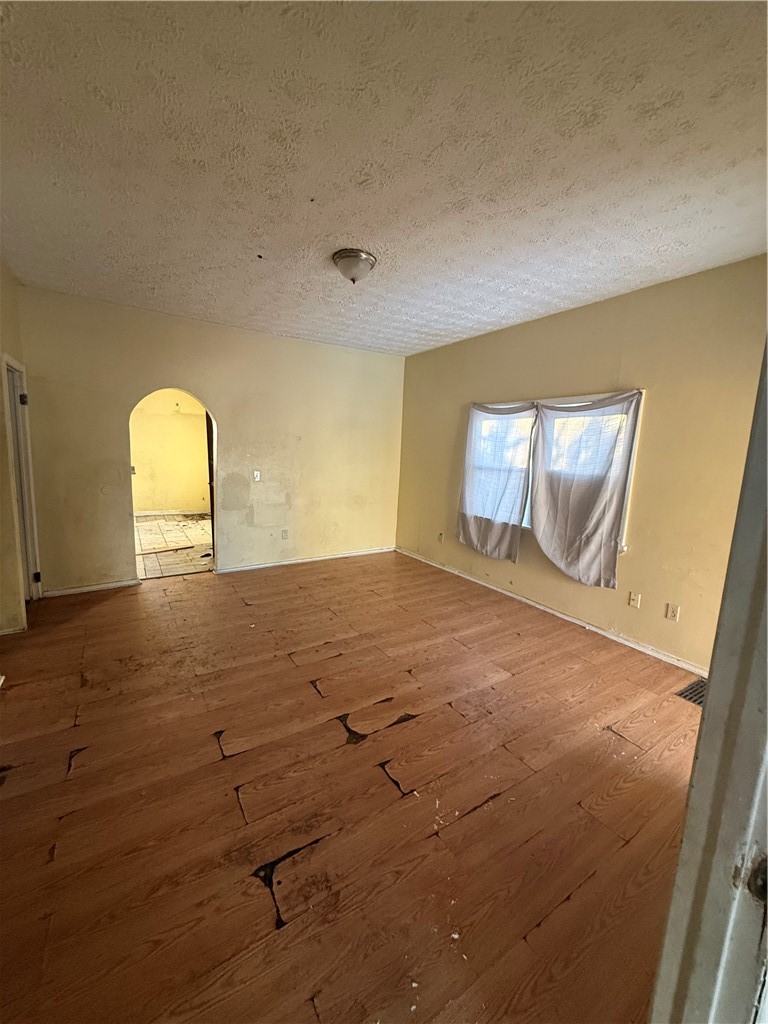 9 Hoeltzer Street Rochester, NY 14605 - Photo 10 of 19