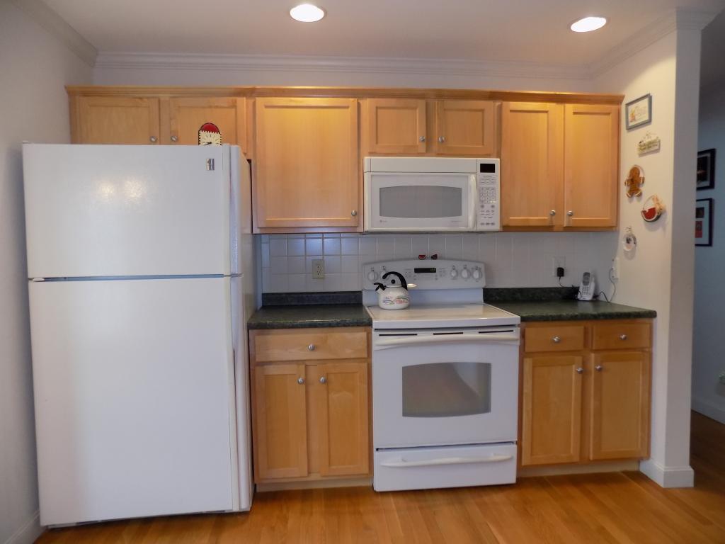 243 Drakeside Road, Unit 4 Hampton, NH 03842 - Photo 6 of 24