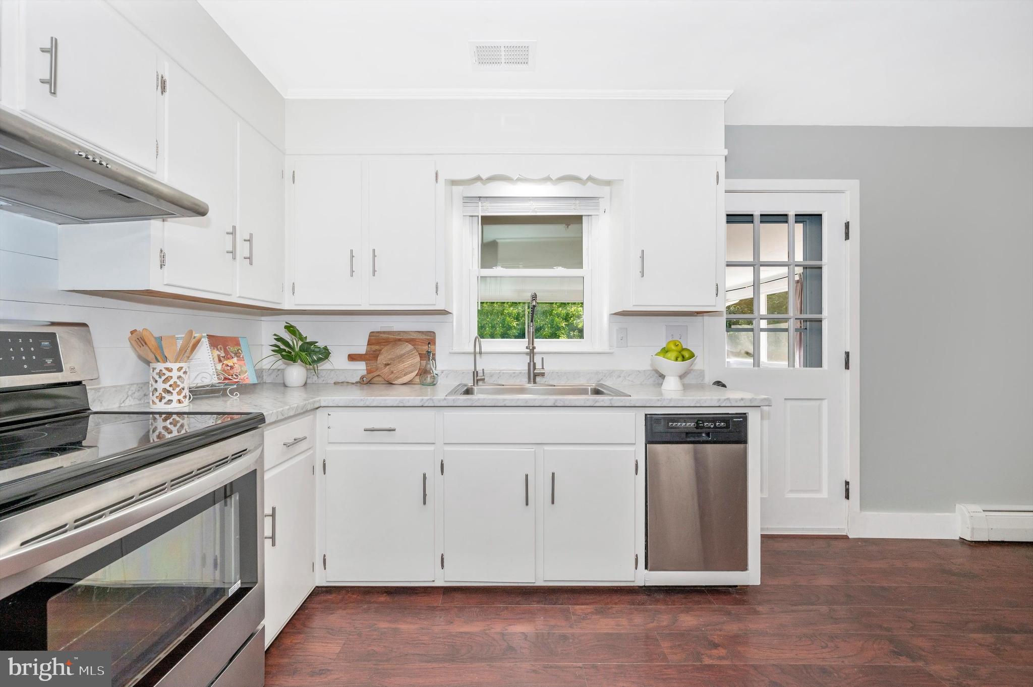 5615 Jefferson Boulevard Frederick, MD 21703 - Photo 11 of 38 Kitchen