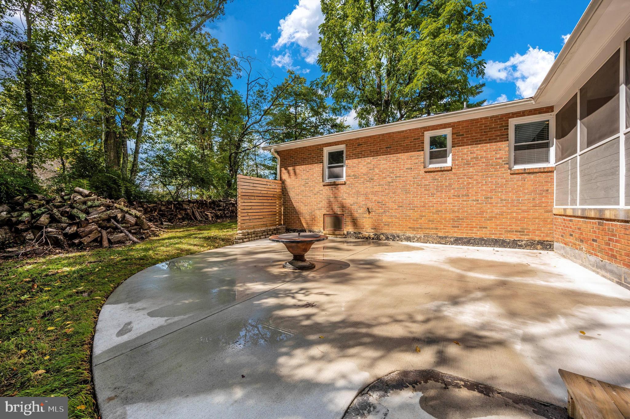 5615 Jefferson Boulevard Frederick, MD 21703 - Photo 27 of 38 Back Patio