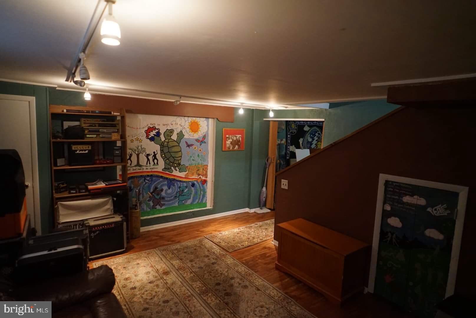 241 Rodmor Road Havertown, PA 19083 - Photo 16 of 20